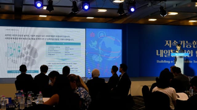 First Investor Strategy: Addressing Early-Stage Impact Investment Challenges in Asia